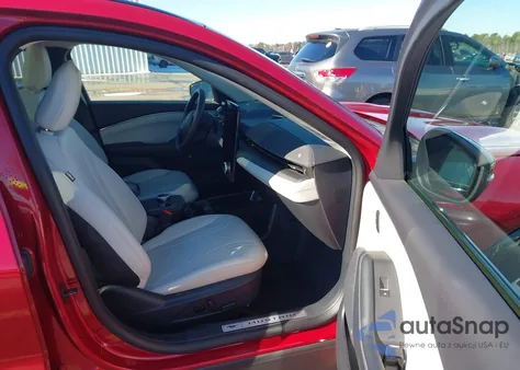 2022 Ford Mustang Mach-E Premium z USA, uszkodzony, nr VIN 3FMTK3SU3NMA23698